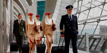 новость 23-03-2020 Emirates сократит пассажирский парк и зарплату персонала в два раза