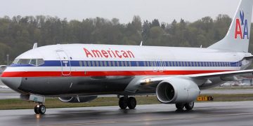 новость 27-03-2020 Бортпроводник компании American Airlines скончался от коронавируса