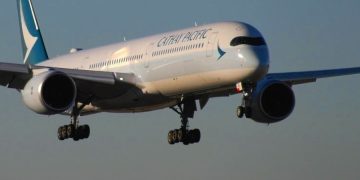 Cathay Pacific может не пережить еще один кризис - отменяют 90% рейсов
