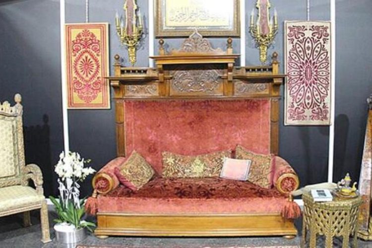 В Турции вспыхнул конфликт из-за продажи трона султана