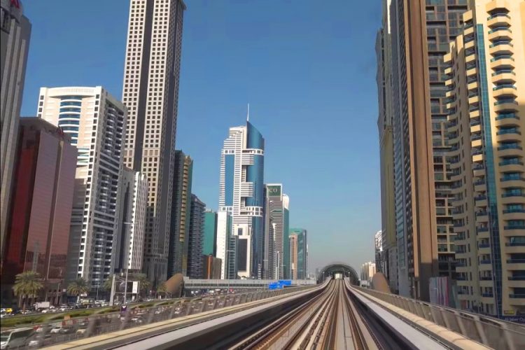 Что будет с туристами, которые сейчас находятся в ОАЭ?