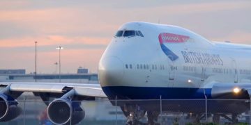 British Airways и Ryanair еще больше сокращают количество рейсов