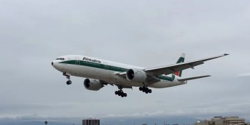 Alitalia запустится с меньшим парком самолетов