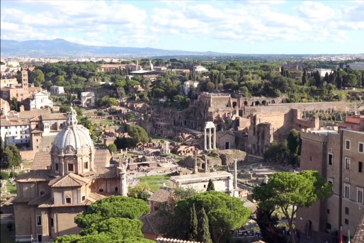 Ватикан отказывается придерживаться всеобщего карантина