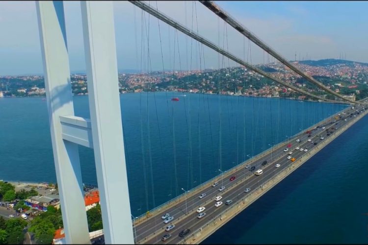 Турция беспокоится из-за фото Стамбула в публикациях о запрете поездок в США