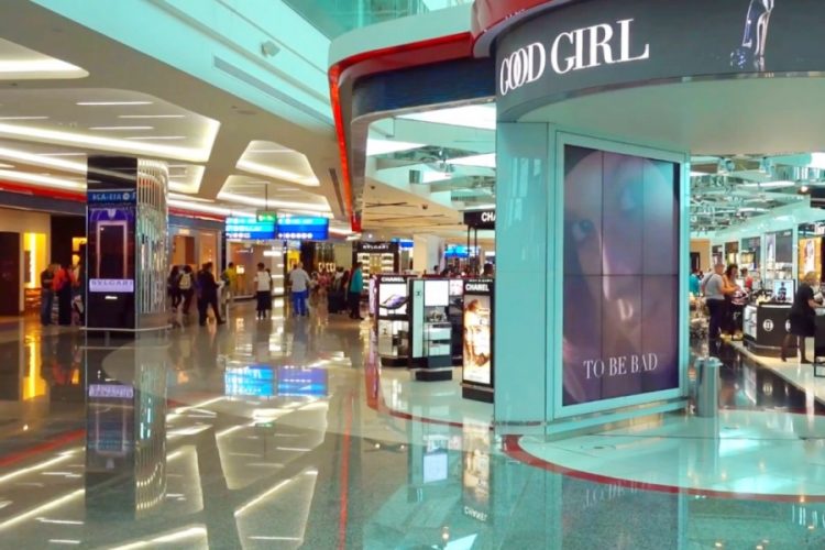 Контрабанда процветает: проверка пассажиров не оставляет времени на проверки багажа