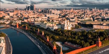 Иностранные туристы аннулировали отдых в России на майские праздники