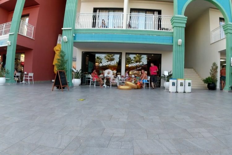 Турция уверяет - эпидемию коронавируса в стране предотвратят