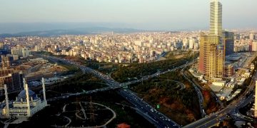 Турецкие звезды начали давать концерты онлайн
