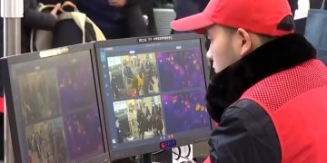 Китай закрыл больницу - количество больных коронавирусом пошло на спад