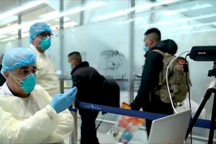 Авиакомпания Emirates отменяет рейсы в 30 аэропортов