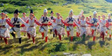 Болгария вынуждена закрыться для туристов