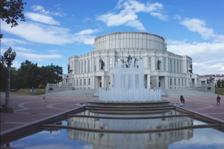 Чиновники обозначили страны, которых не коснется ограничение на въезд