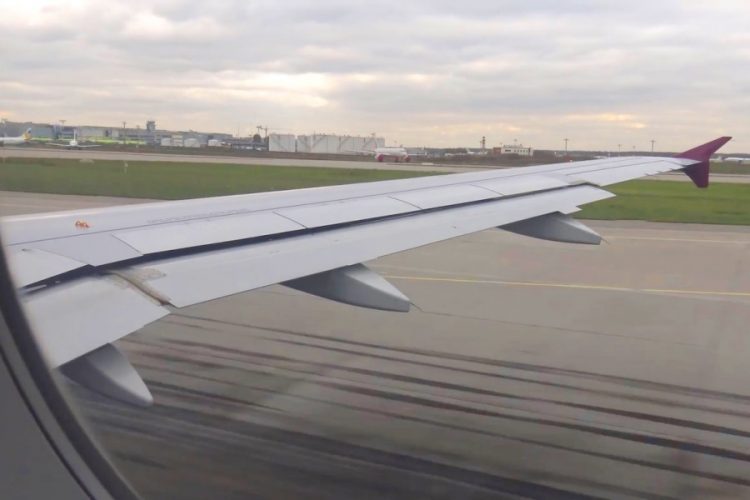 Qatar Airways вывезли туристов, которые застряли в Непале