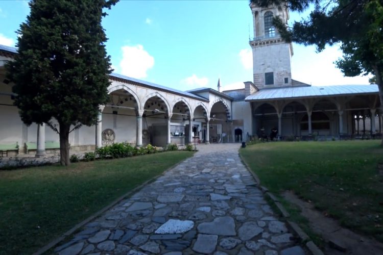 Дворец Топкапы внедряет цифровой формат