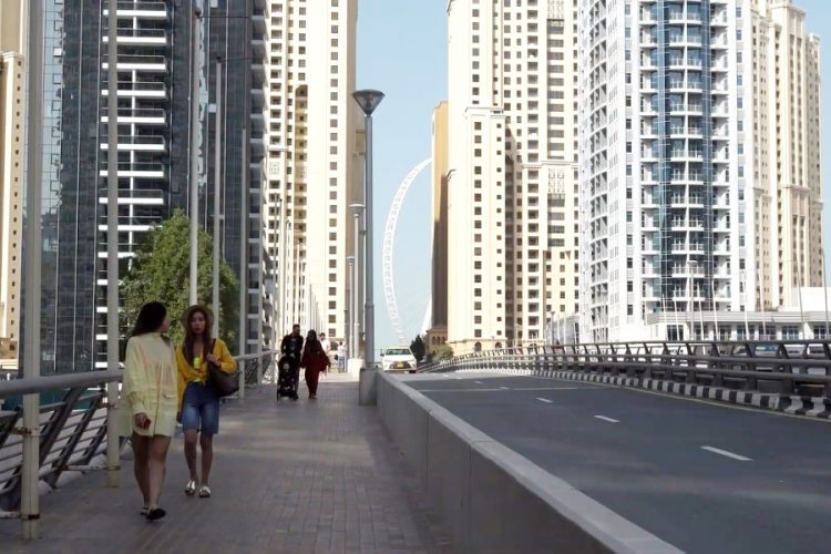 Всех россиян в ОАЭ обеспечат трансферами и жильем