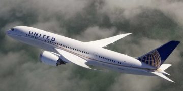 новость 04-04-2020 United Airlines предлагает бесплатные рейсы медицинским работникам