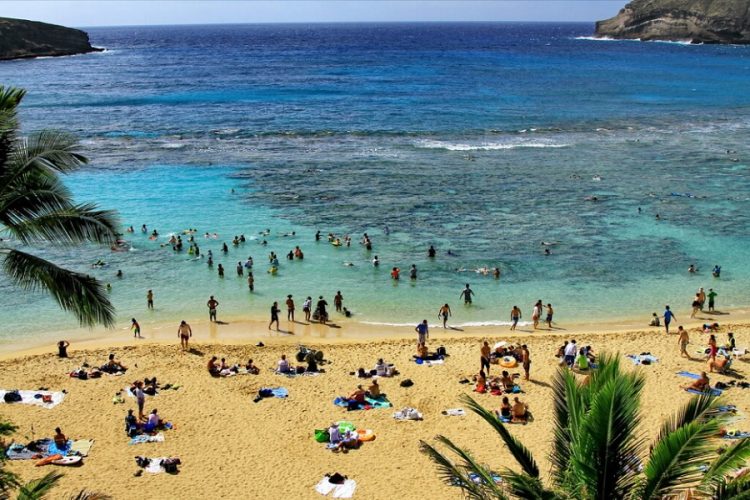 новость 19-04-2020 Знаменитые пляжи Гавайев официально закрылись