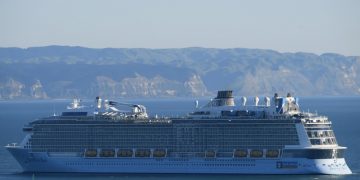 новость 27-04-2020 Royal Caribbean подает патентную заявку на маску "Seaface"