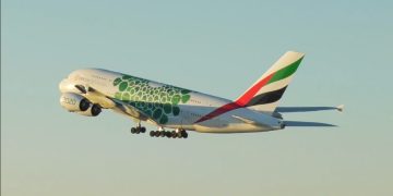 Emirates стала первой авиакомпанией, которая проверила пассажиров на COVID-19