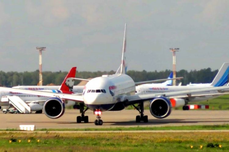 Boeing возобновляет производство коммерческих самолетов