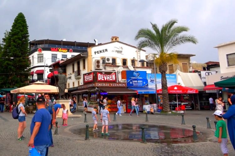 Туристический сезон в Турции снова откладывают