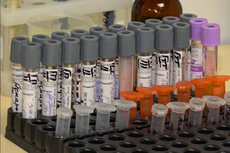 В аэропорту Гонконга пассажирам будут делать тесты на коронавирус