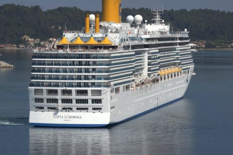 Пассажиры Costa Luminosa жалуются на условия содержания