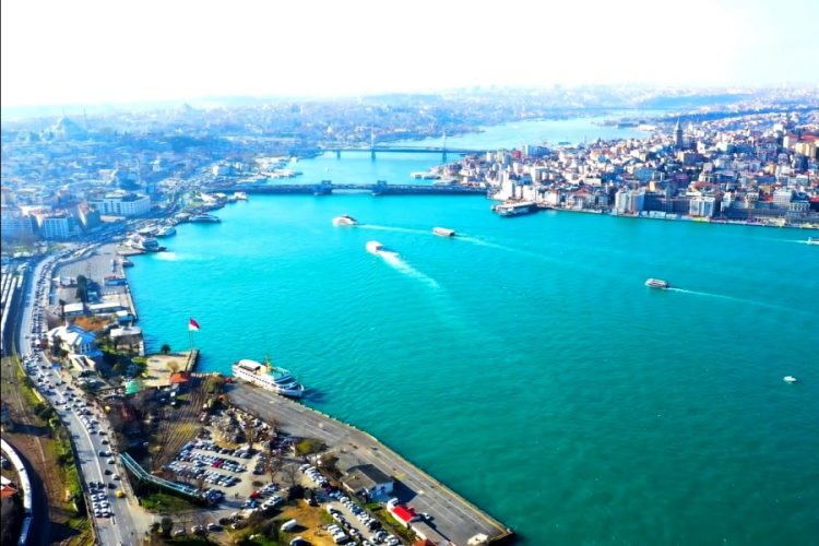 Турецкие чиновники рассказали, почему боятся снимать карантин