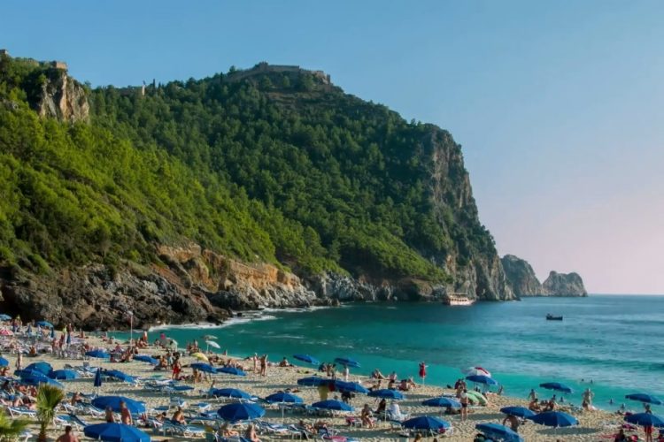 Турецкие эксперты: после пандемии россияне первыми вернутся на курорты