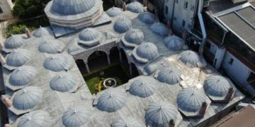 В Стамбуле обворовали мечеть