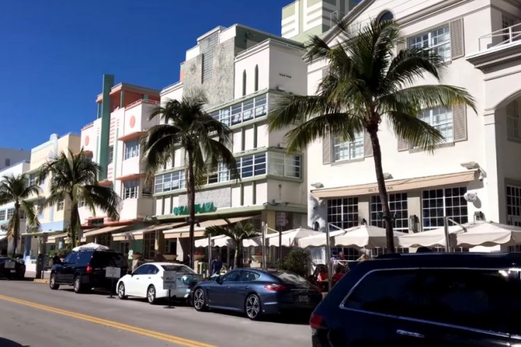 Airbnb предложит пользователям продавать свой контент