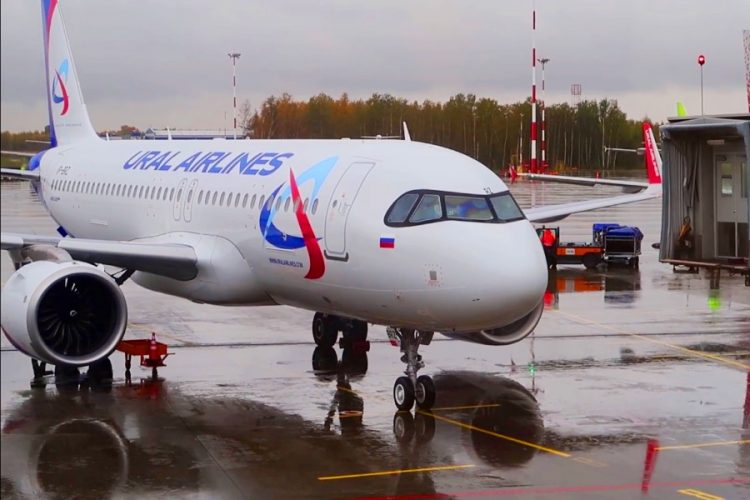 Уральские Авиалинии приземлили 3 часть авиапарка