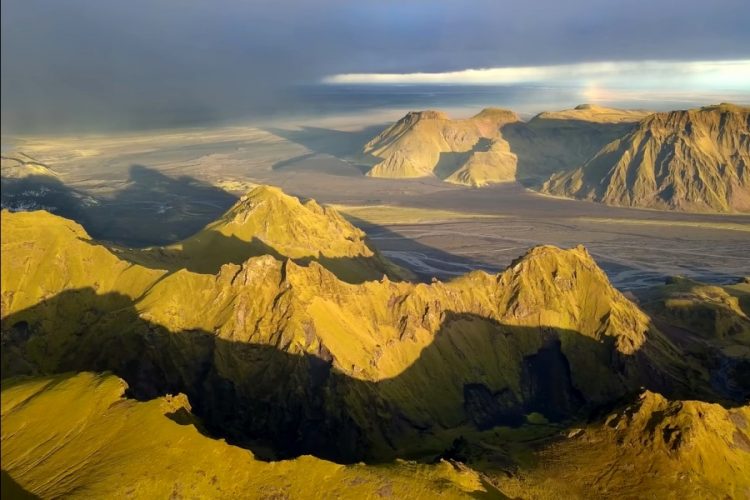 Карантин превосходит влияние вулкана в Исландии