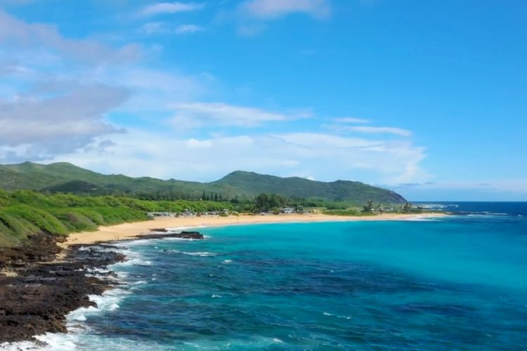 Гавайи помогают туристам вернуться на родину