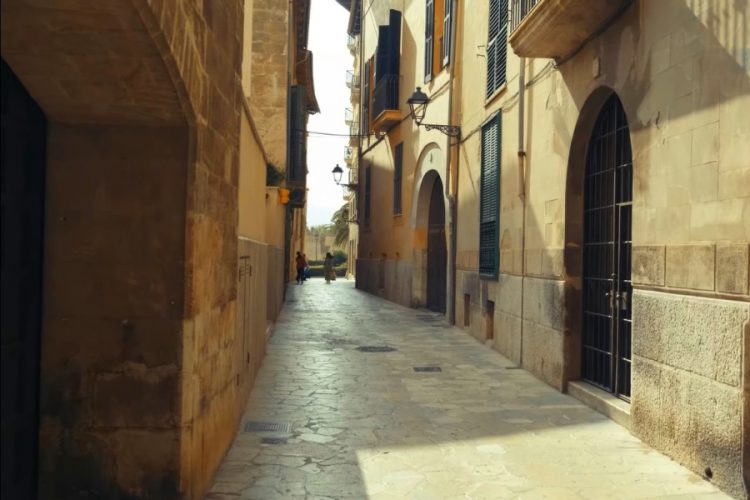 В Испании будут отмечать Пасху на балконах