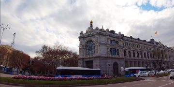 Число стран, которые ввели ограничения из-за коронавируса, достигает 100%