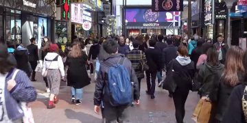 Гонконг собирается возобновить работу после COVID 19 к июлю