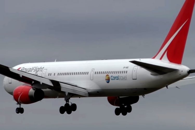 Royal Flight перевезла застрявших россиян на родину