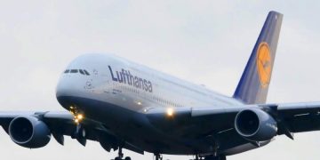 Lufthansa закрывает одну из своих "дочек"