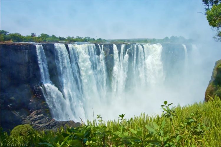 В водопаде Виктория зарегистрировали рекордное количество воды