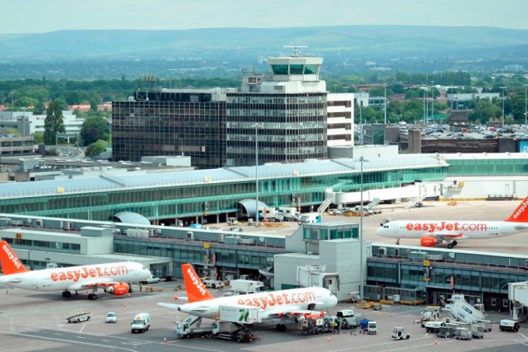 новость 09-05-2020 Манчестерский аэропорт предложит пассажирам носить маски для лица