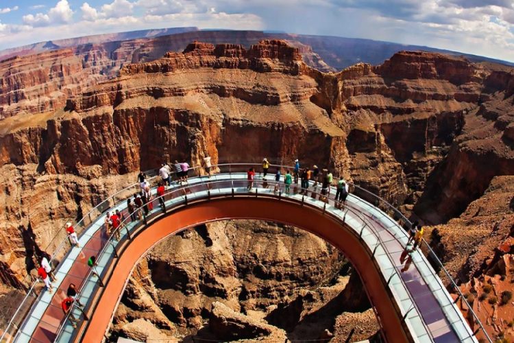 новость 17-05-2020 15 мая парк Гранд-Каньон частично открылся для туристов