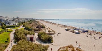 новость 24-05-2020 Франция открыла свой первый пляж для принятия солнечных ванн