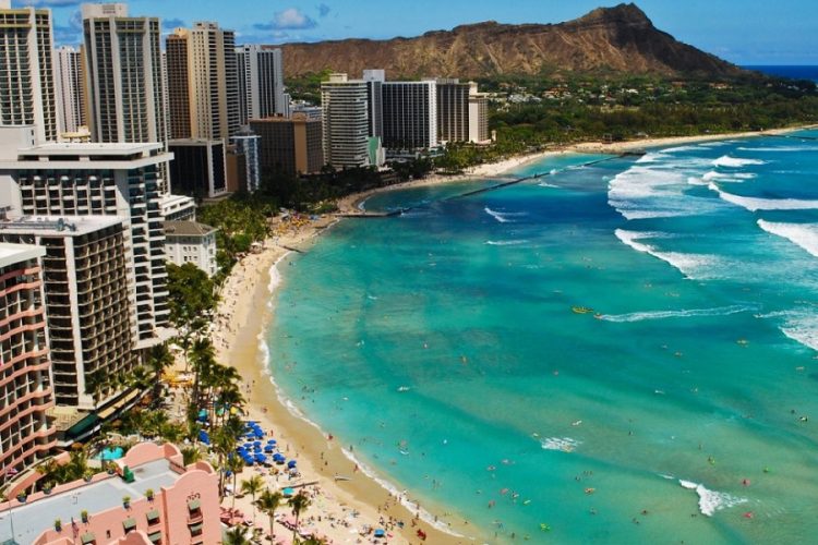 новость 29-05-2020 В апреле турпоток на Гавайские острова сократился на 99,5%