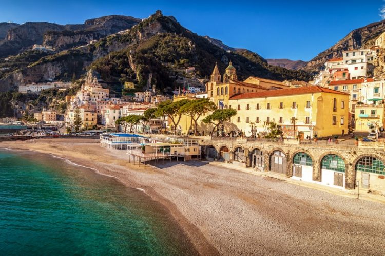 новость 10-05-2020 Власти Италии опровергли планы экстремального социального дистанцирования