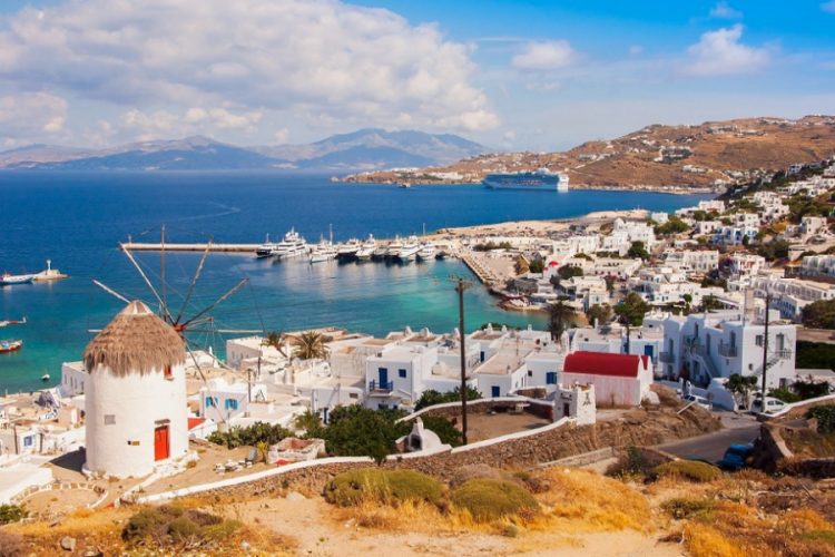 новость 17-05-2020 Греческий остров Миконос превращается в "город-призрак"