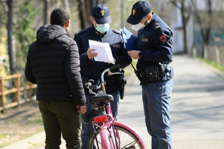 новость 02-05-2020 Турция ввела трехдневный комендантский час в 31 провинции