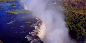 Водопад Виктория открыли для туристов
