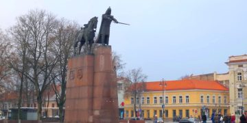Ограничения на поездки между странами Балтии снимают